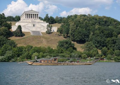 Siebnerin vor Walhalla