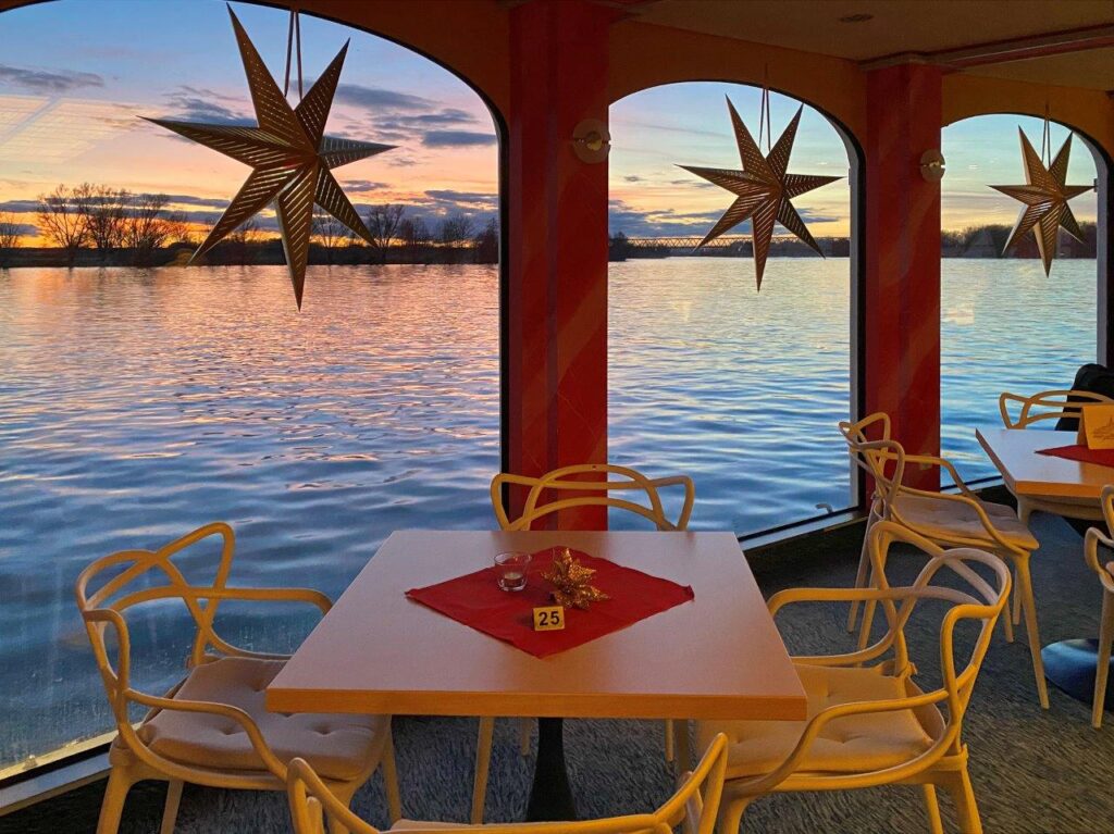 Weihnachten auf der Gloria - Schifffahrt Klinger