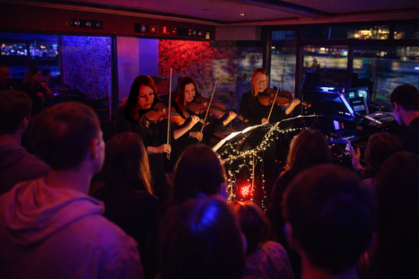 Vivaldi unter Strom auf der MS Gloria