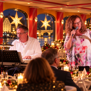 Picassoduo beim Weihnachtsdinner - Le Marmiton - Personenschifffahrt Klinger